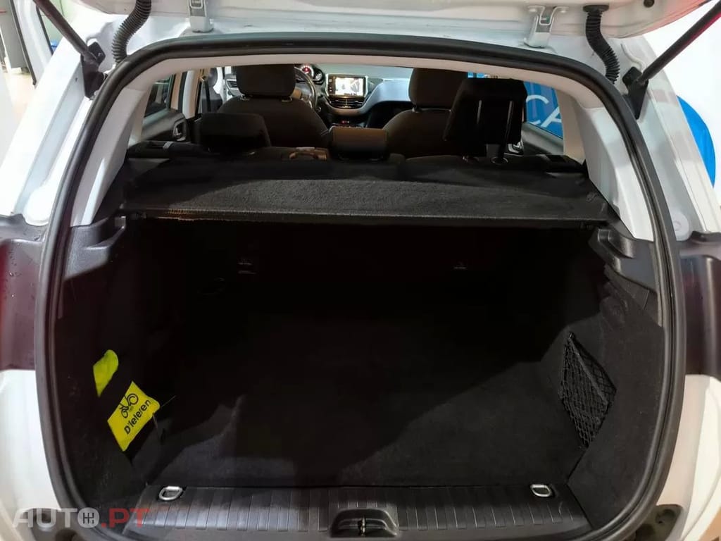 Peugeot 2008 1.2 PureTech Style