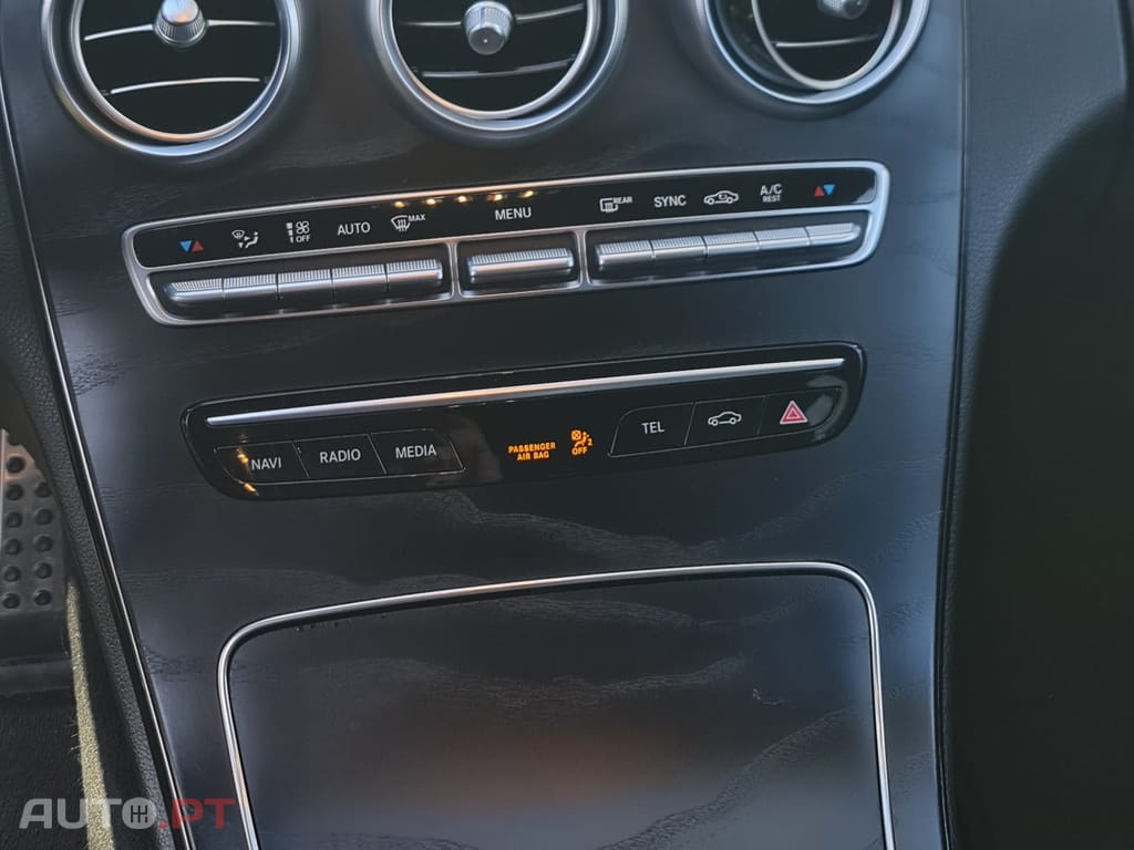 Mercedes-Benz C 220 d AMG Line