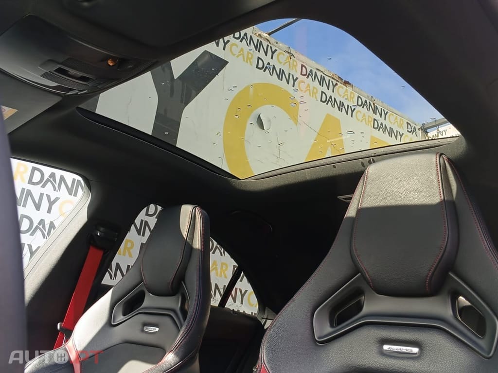 Mercedes-Benz CLA 45 AMG Performance