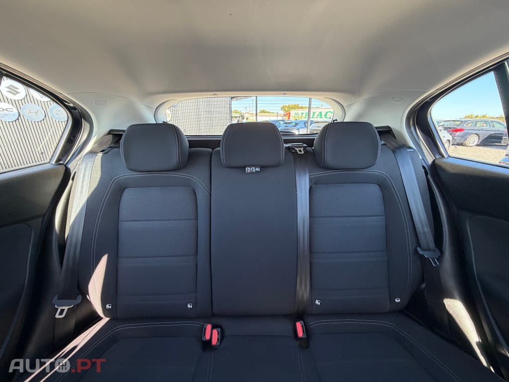 Fiat Tipo 1.3 M-Jet Lounge