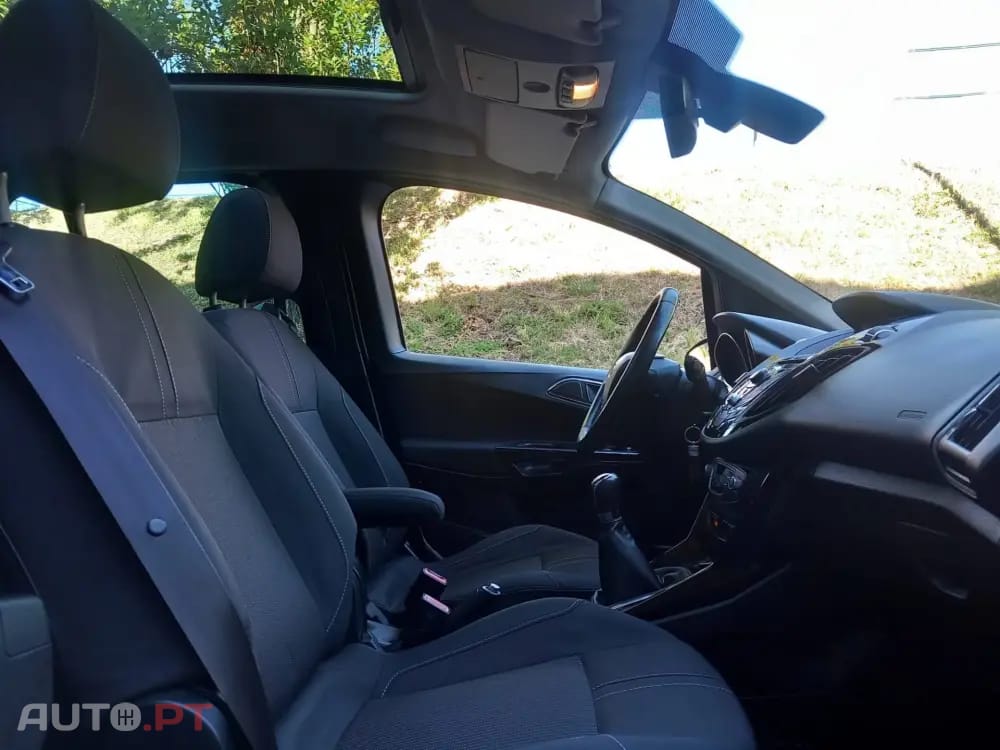 Ford B-Max 1.6 TDCi Titanium