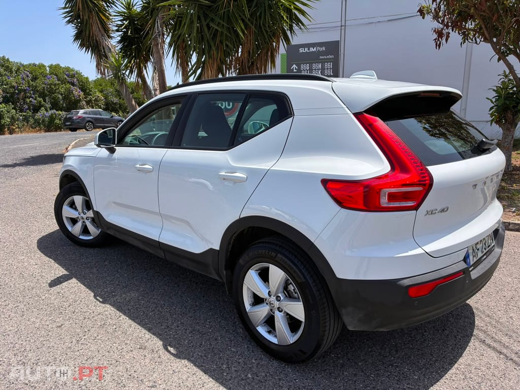 Volvo XC40 T2