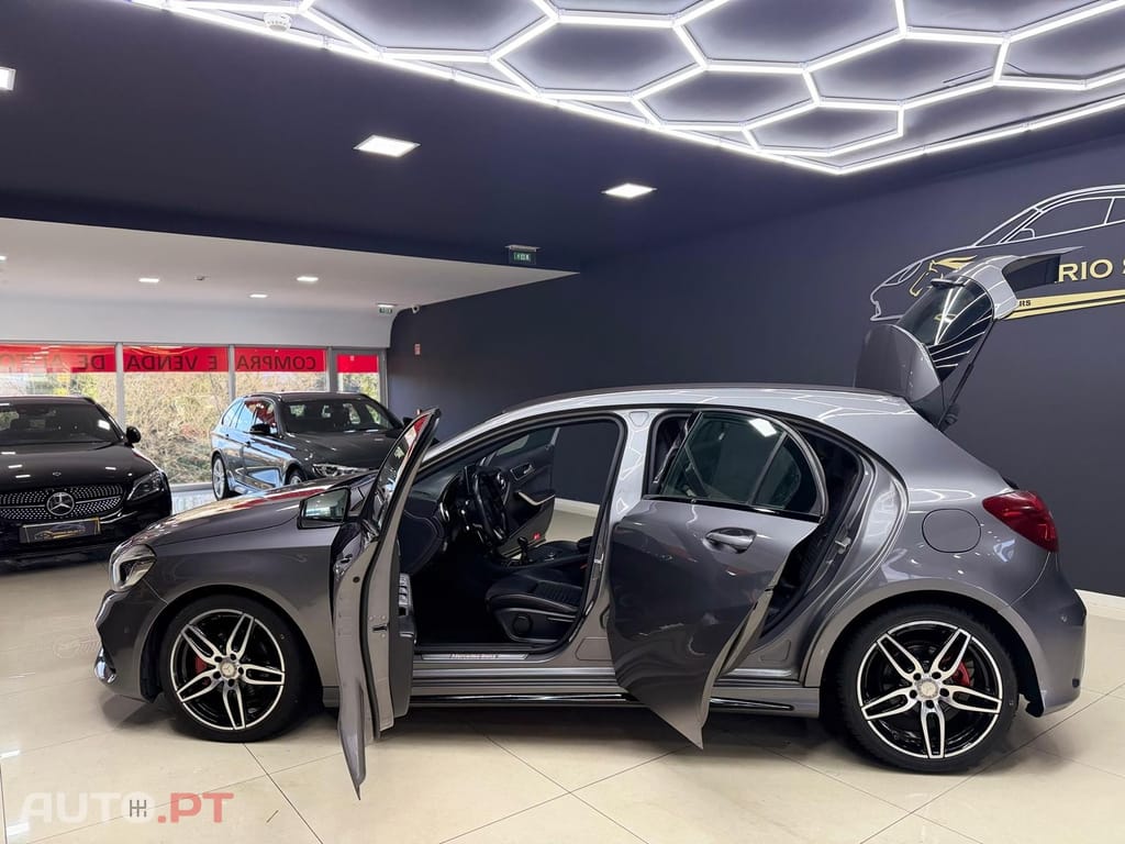 Mercedes-Benz A 180 d AMG Line