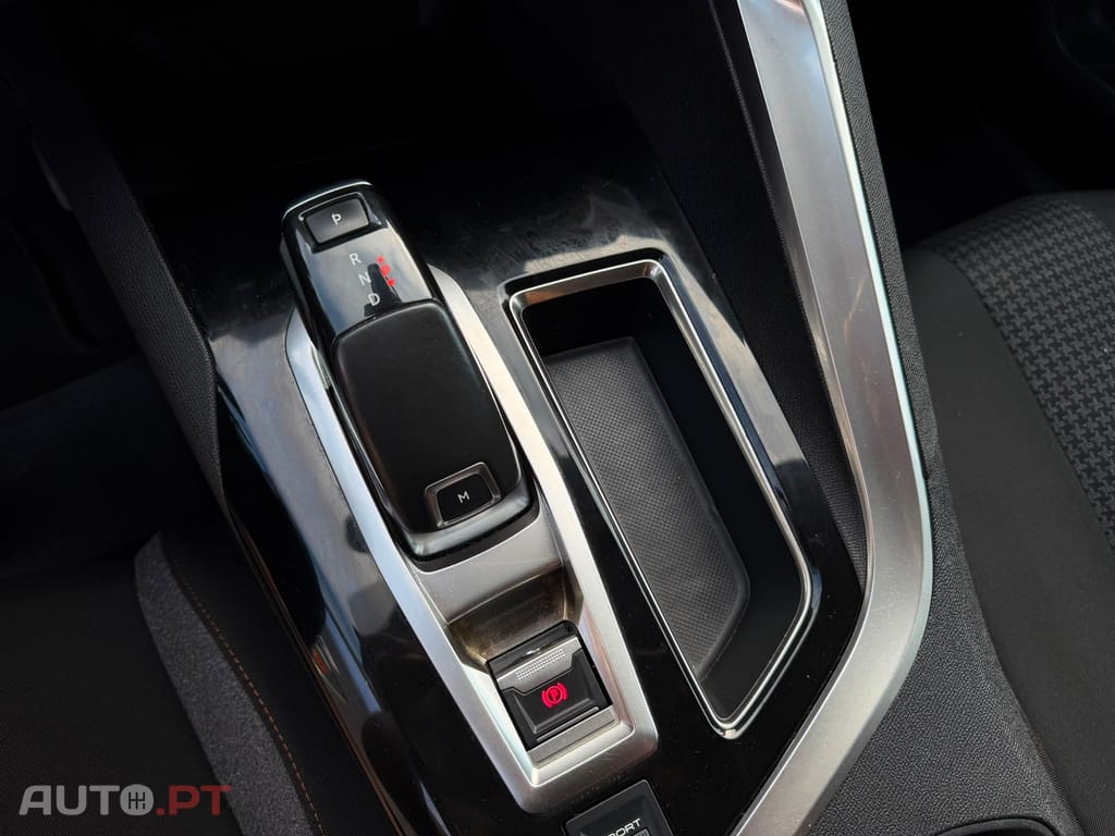 Peugeot 3008 1.5 BlueHDi Allure EAT8