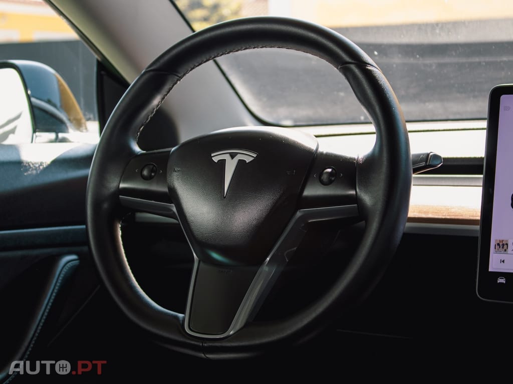 Tesla Model 3 Standard Range Plus RWD