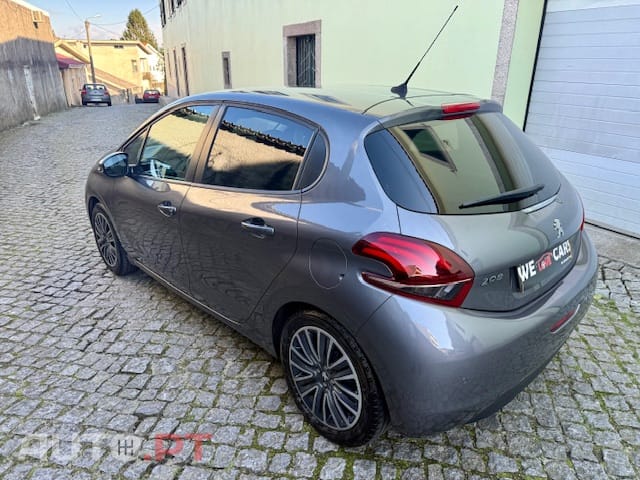 Peugeot 208 Allure