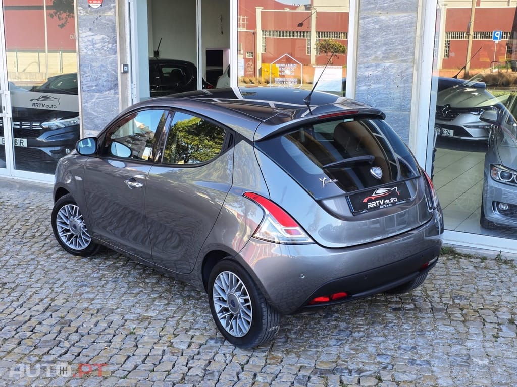 Lancia Ypsilon 1.3 M-jet S&S Platinum