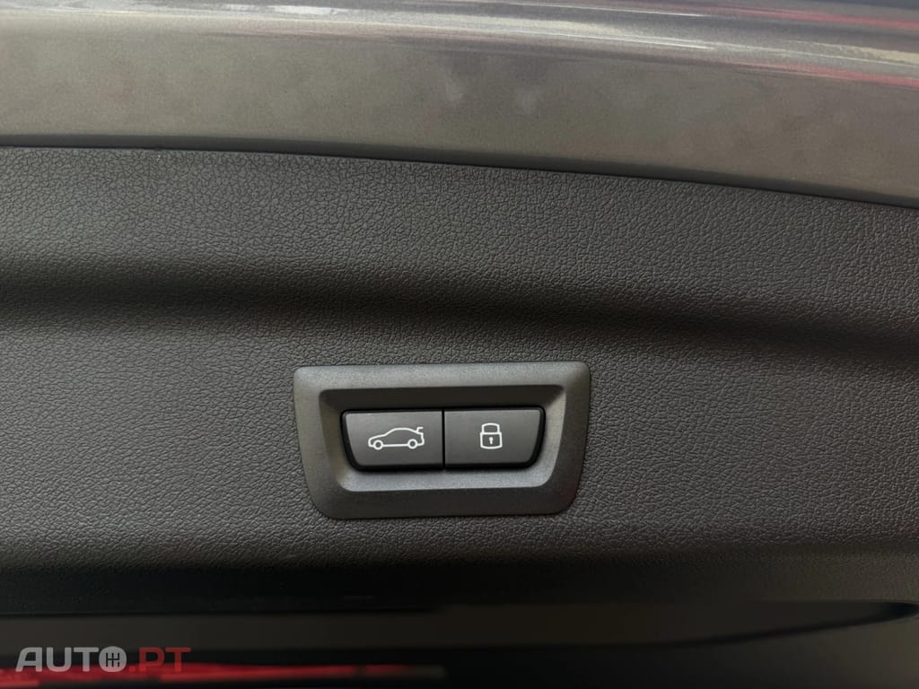 BMW 225 e xDrive Pack Desportivo M