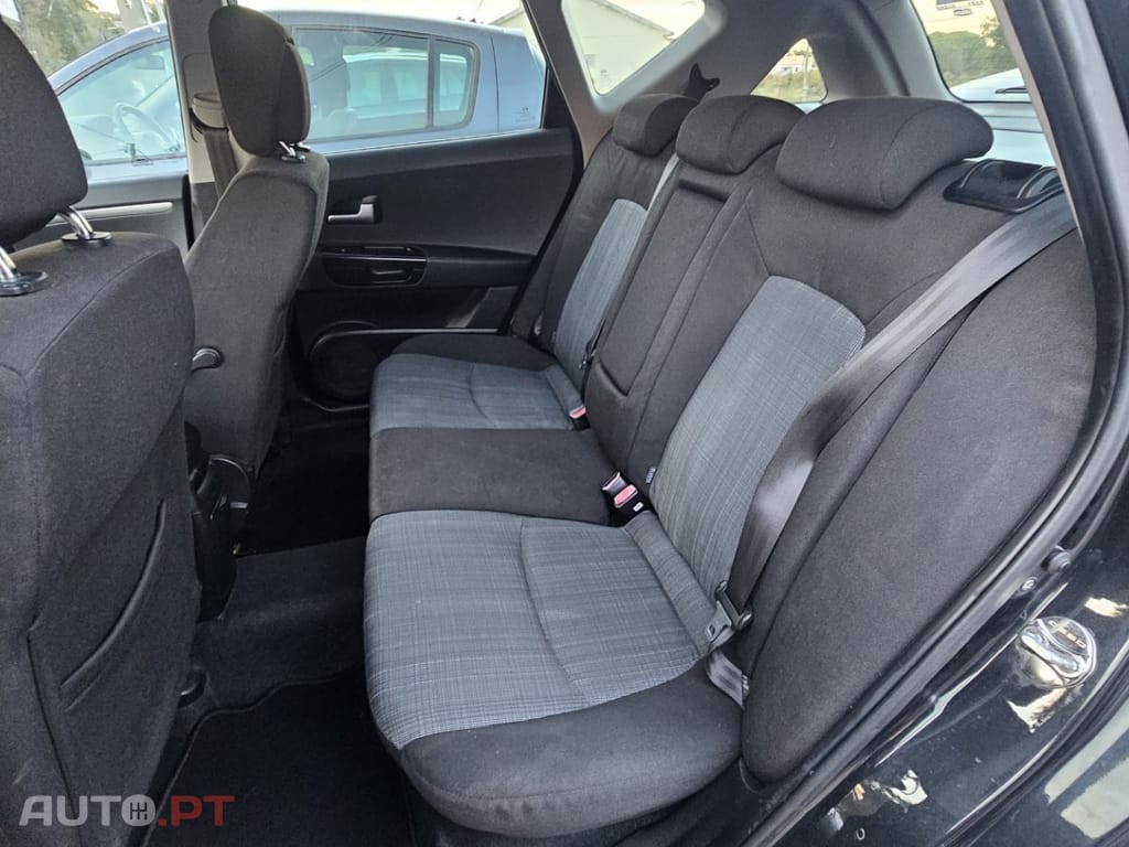 Kia Ceed 1.4 CVVT EX ISG