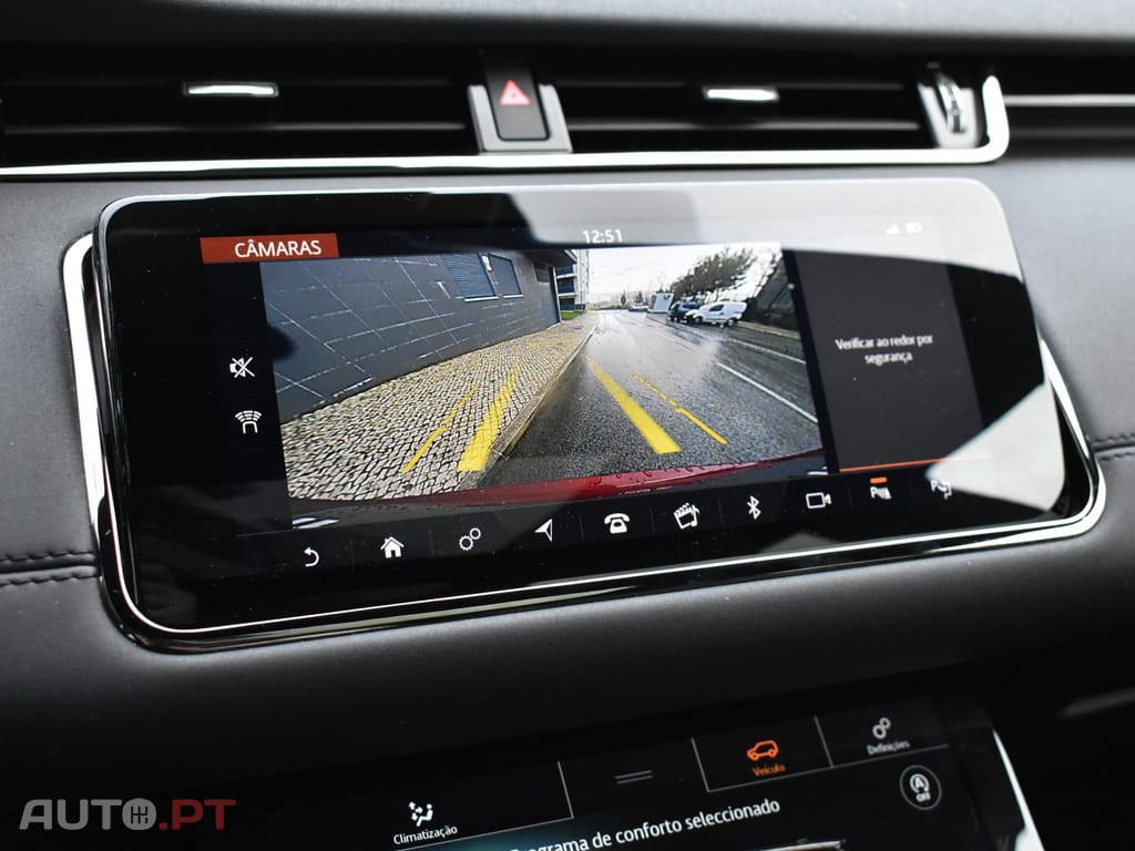 Land Rover Evoque 1.5 P300e AWD R-Dynamic SE Auto