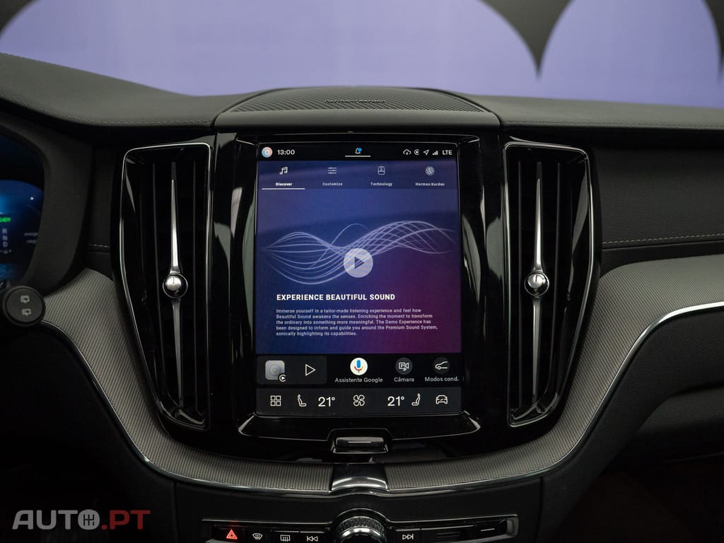 Volvo XC60 2.0 T6 PHEV Ultra Dark AWD