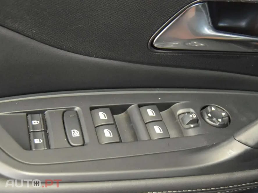Peugeot 308 1.2 PureTech Allure Pack
