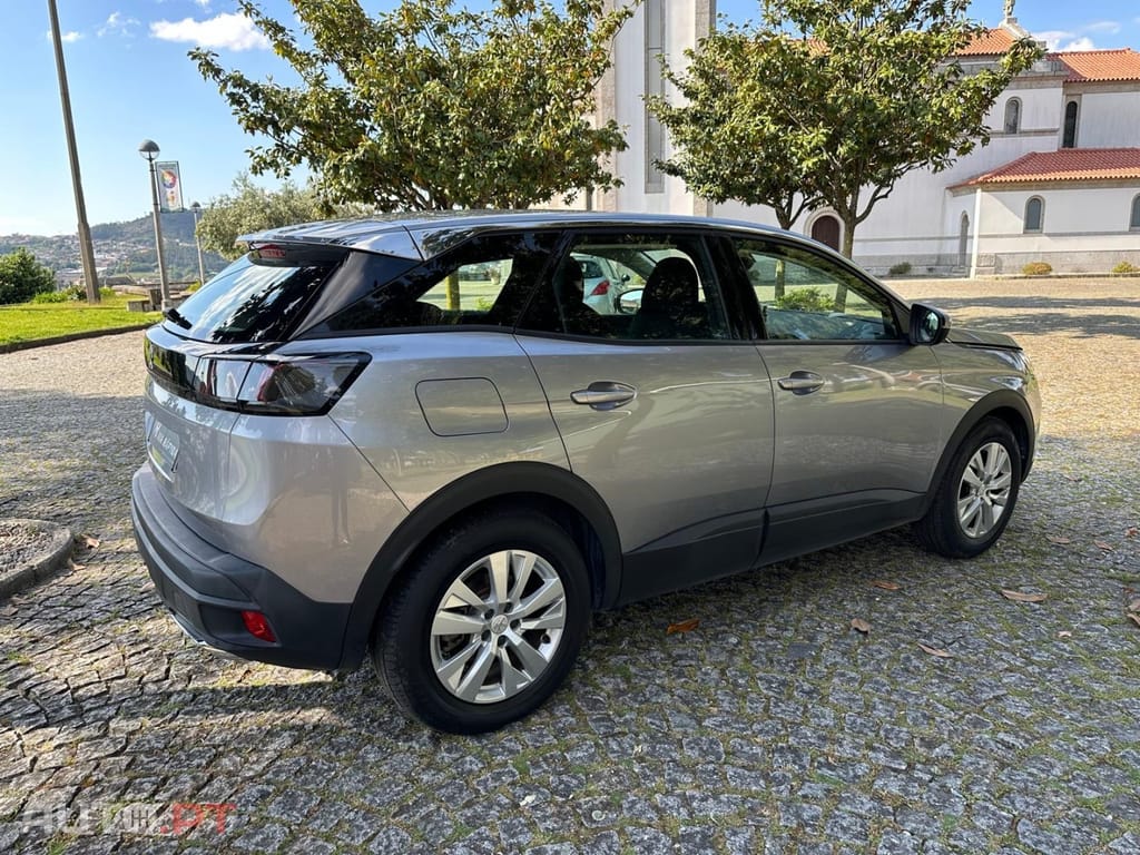 Peugeot 3008 1.5 BlueHDi Active