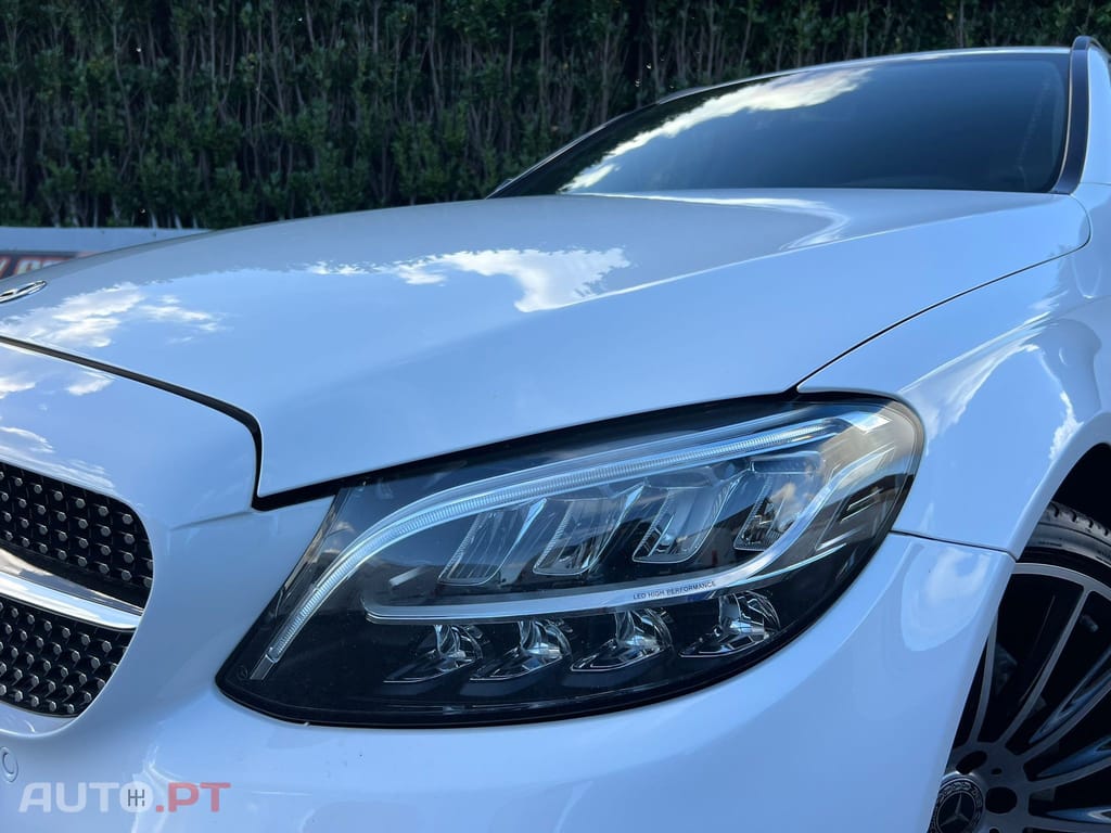 Mercedes-Benz C 200 AMG LINE