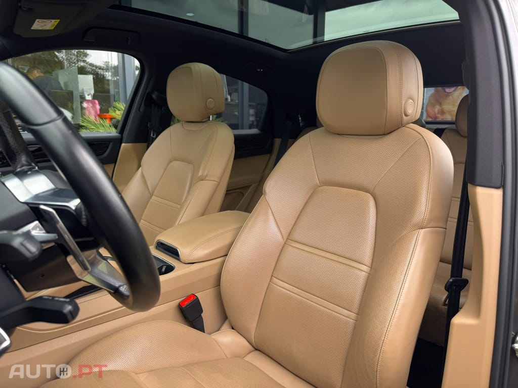 Porsche Cayenne Standard