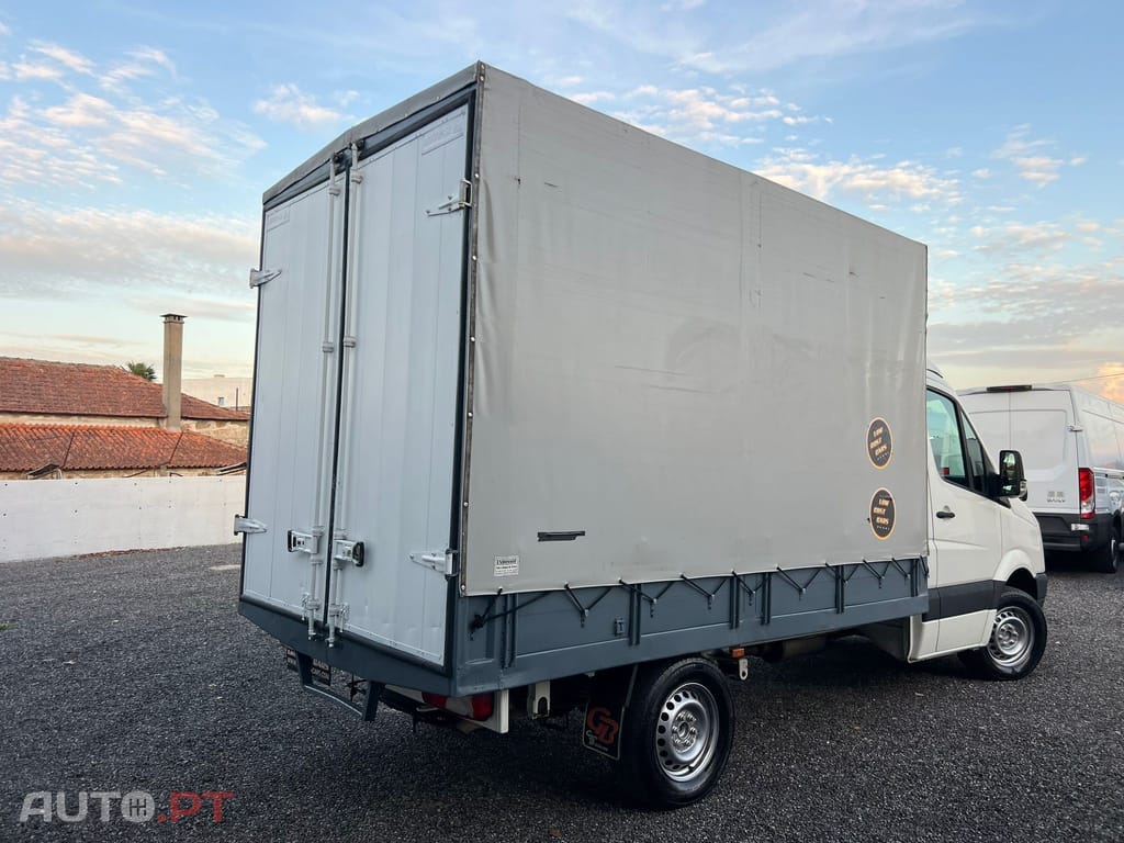Volkswagen Crafter 35 2.5 TDi 164 Média
