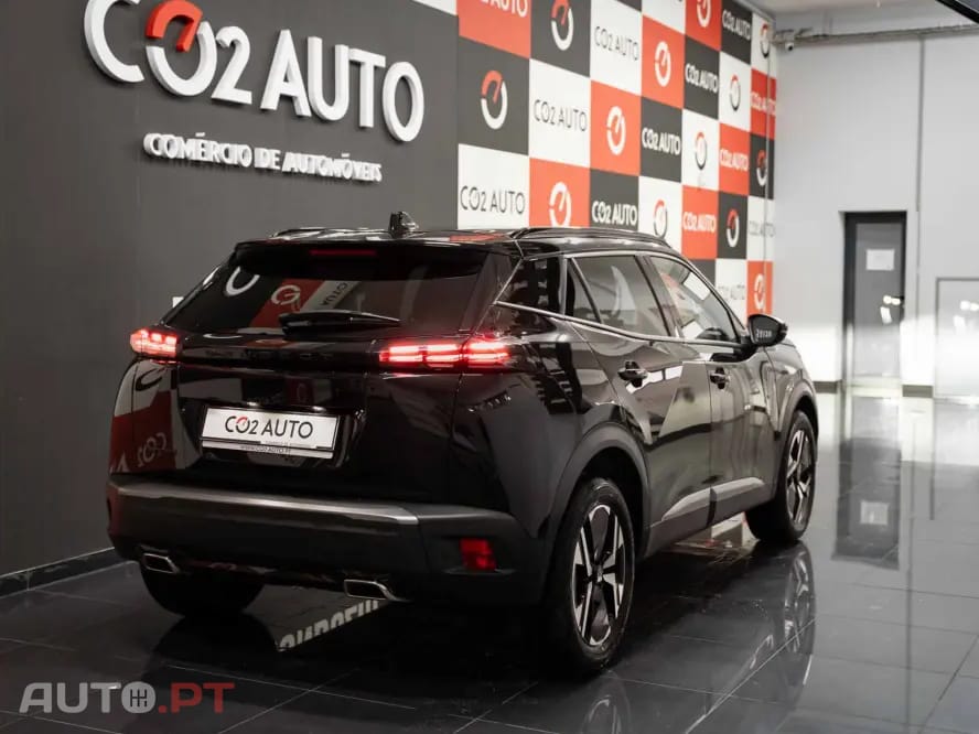 Peugeot 2008 1.2 PureTech Allure EAT8