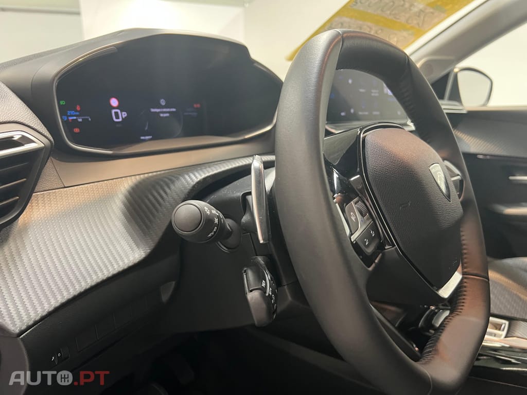 Peugeot 208 1.2 Hybrid Allure e-DCS6