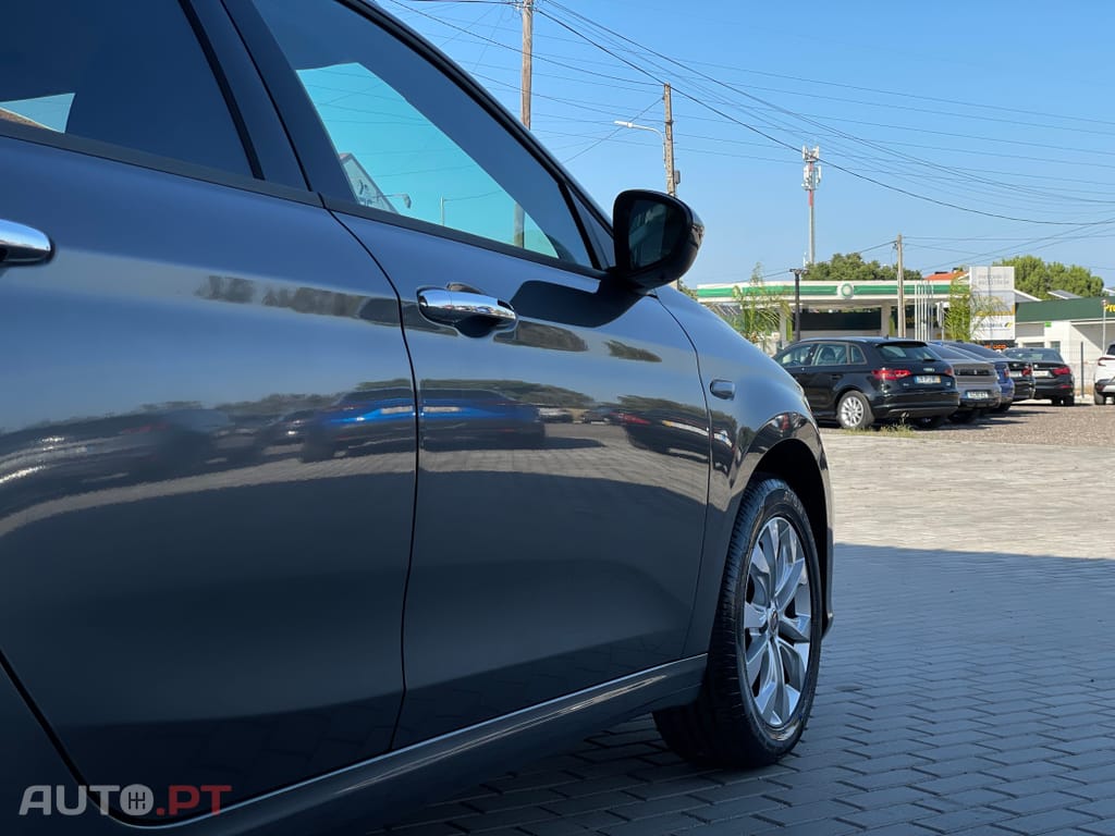 Fiat Tipo 1.3 M-Jet Lounge