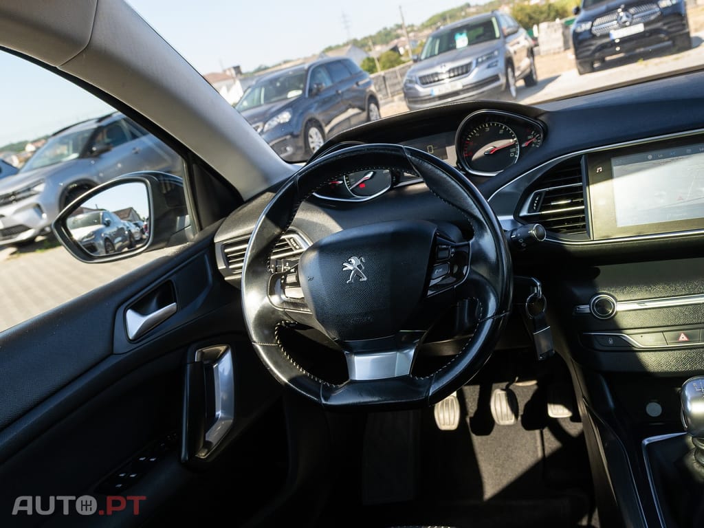 Peugeot 308 SW 1.5 BlueHDi Allure