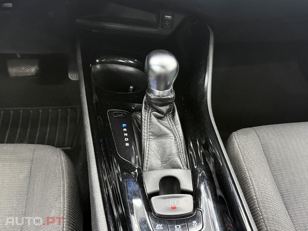Toyota C-HR 1.8 Hybrid Square Collection