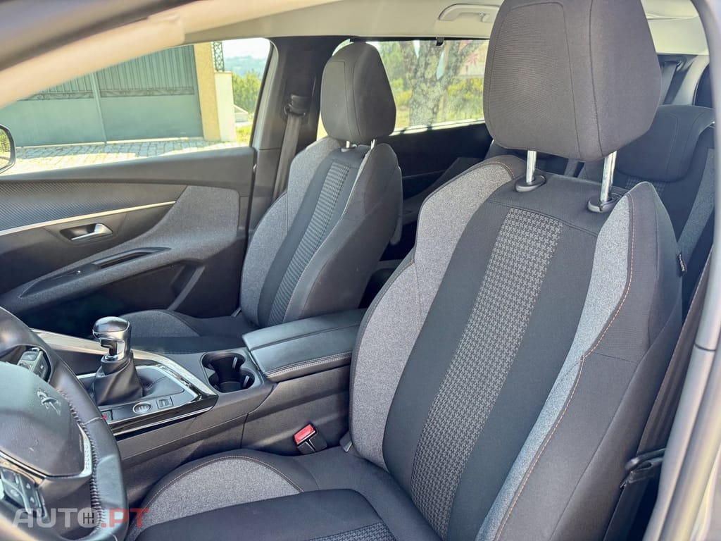 Peugeot 5008 1.5 BlueHDi Active Pack