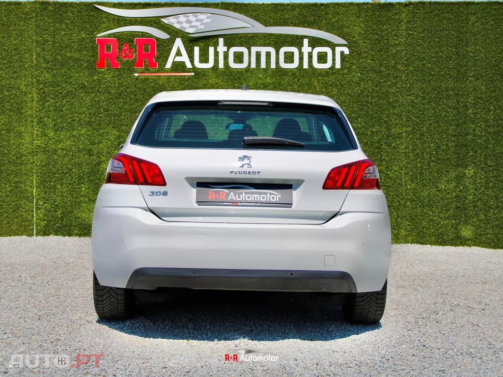 Peugeot 308 1.2 PureTech Business Line
