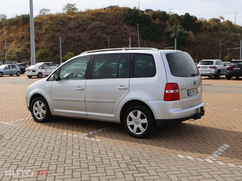 Volkswagen Touran 2.0 TDI Highline EC 7L