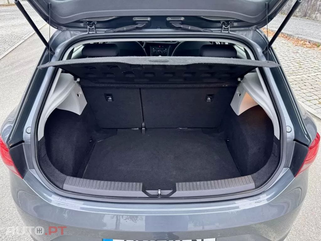 Seat Leon 1.6 TDi ''look cupra''