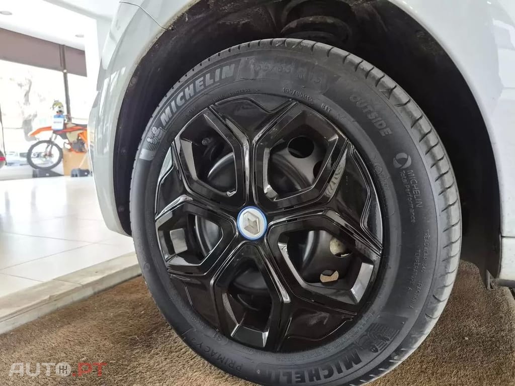 Renault Twingo Z.E. 22 Intens