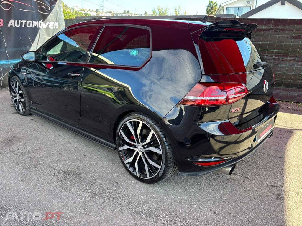Volkswagen Golf 2.0 TSi GTi DSG Performance