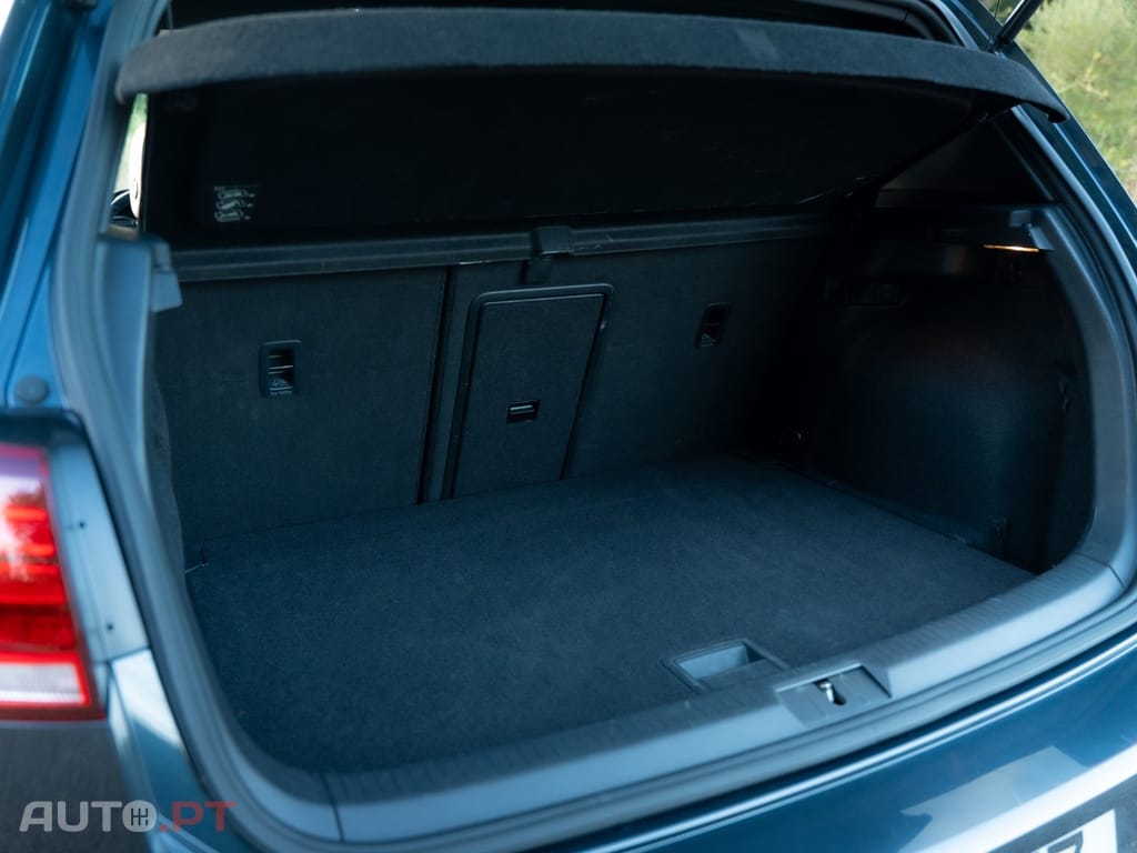 Volkswagen Golf 2.0 TSI GTI