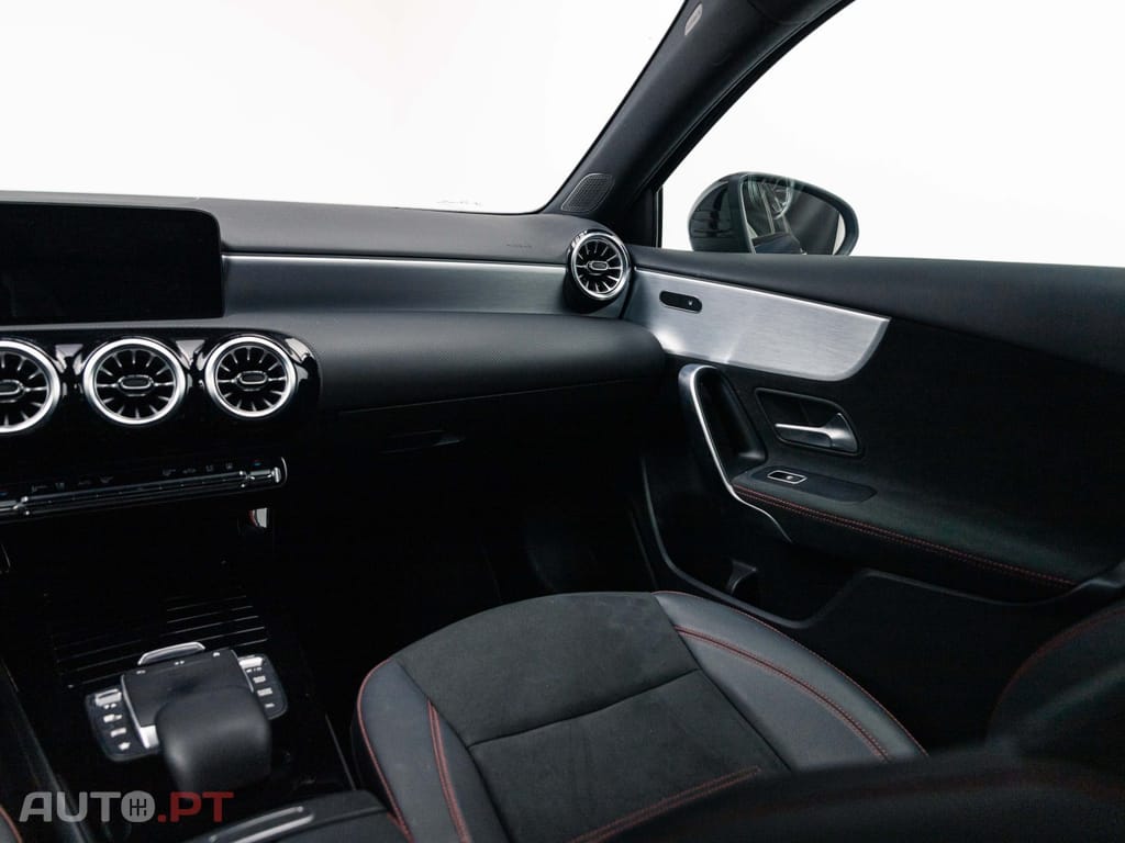Mercedes-Benz A 250 e AMG Line