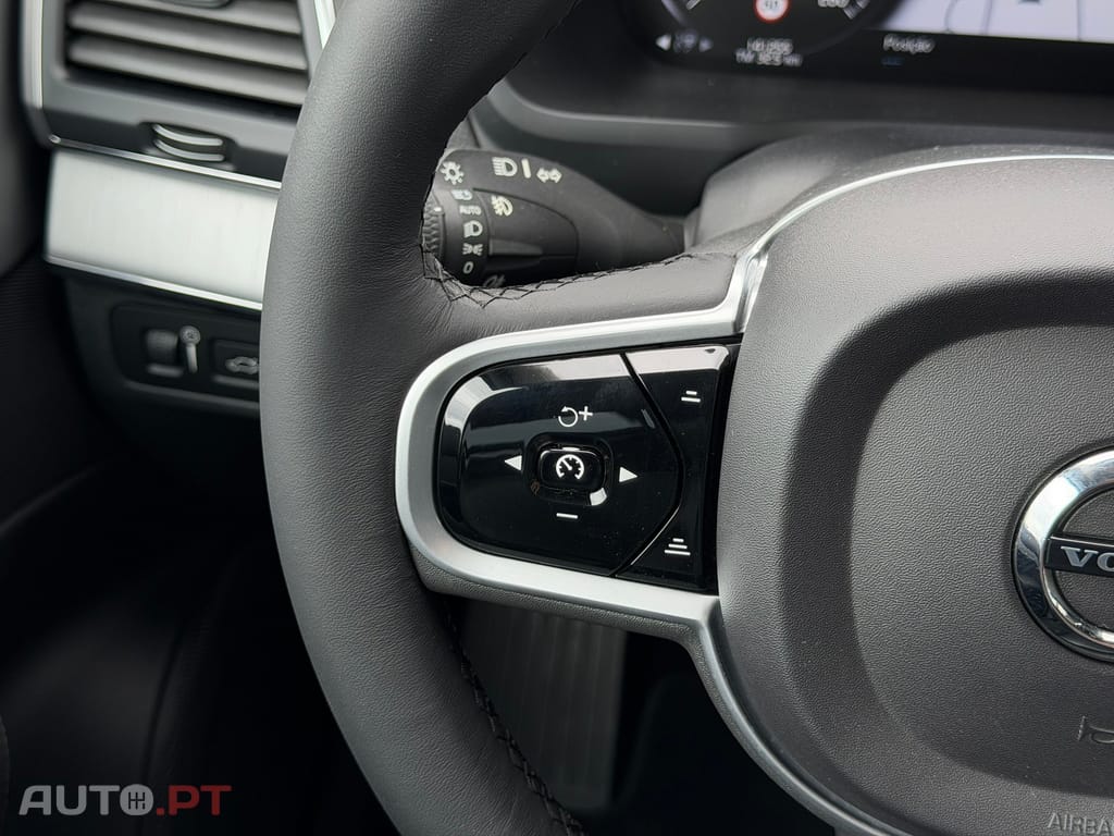 Volvo XC90 2.0 T8 PHEV Inscription Expression AWD