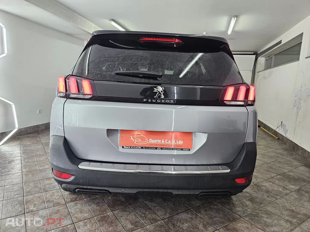 Peugeot 5008 1.5 BlueHDi Allure Baixo Consumo