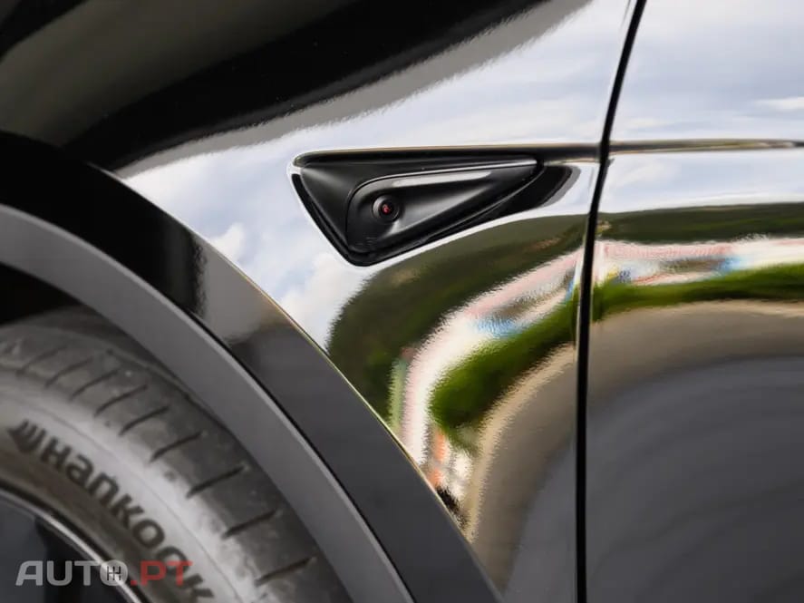 Tesla Model Y Long Range RWD