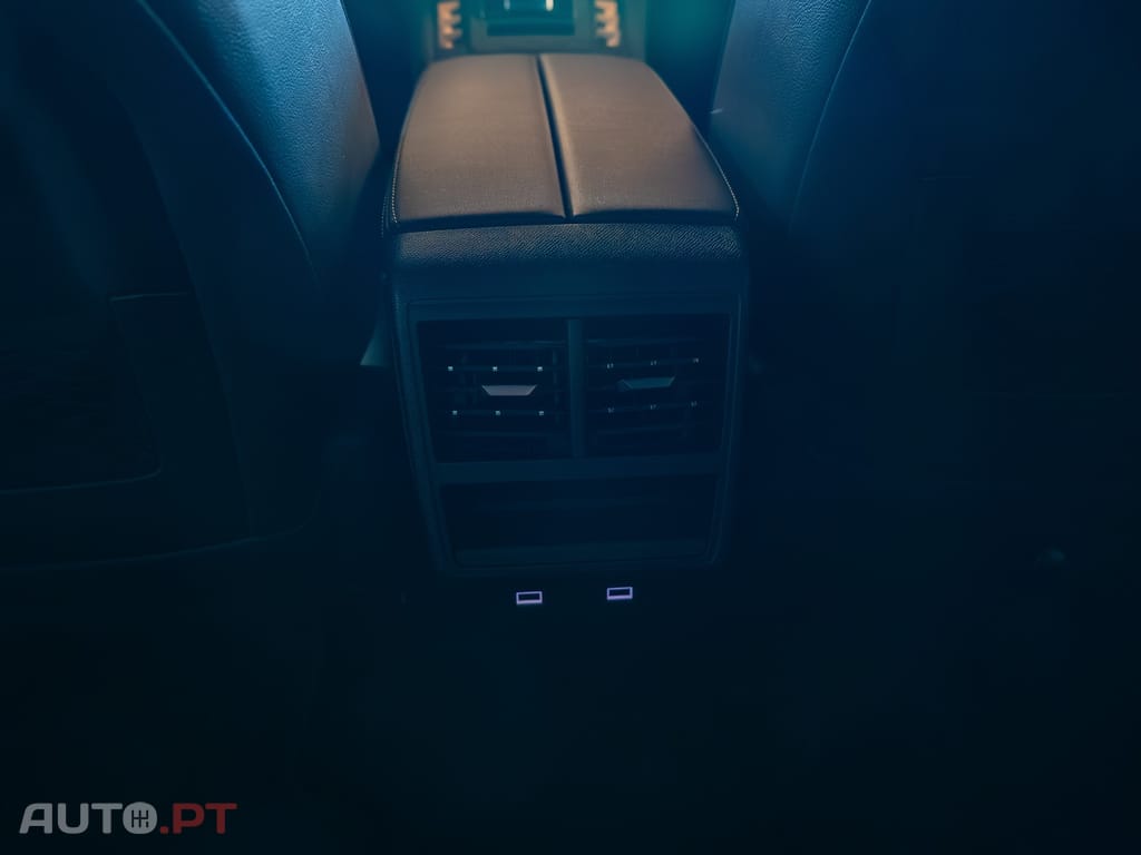 DS DS7 Crossback E-Tense Performance Line EAT8