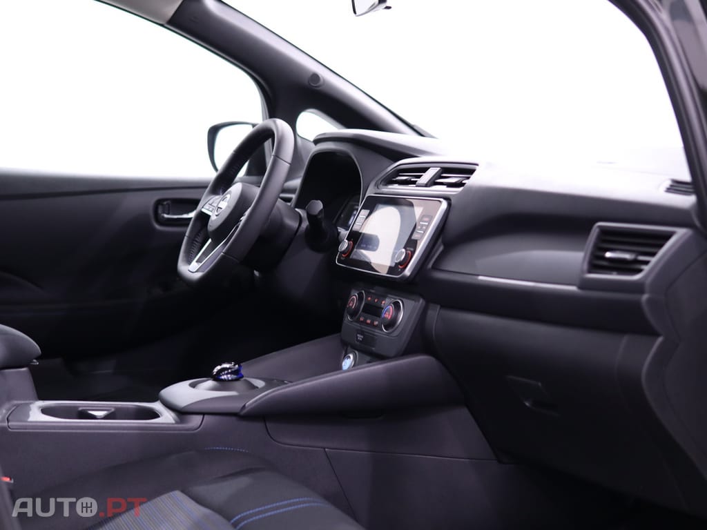 Nissan Leaf 5p 40kwh Acenta