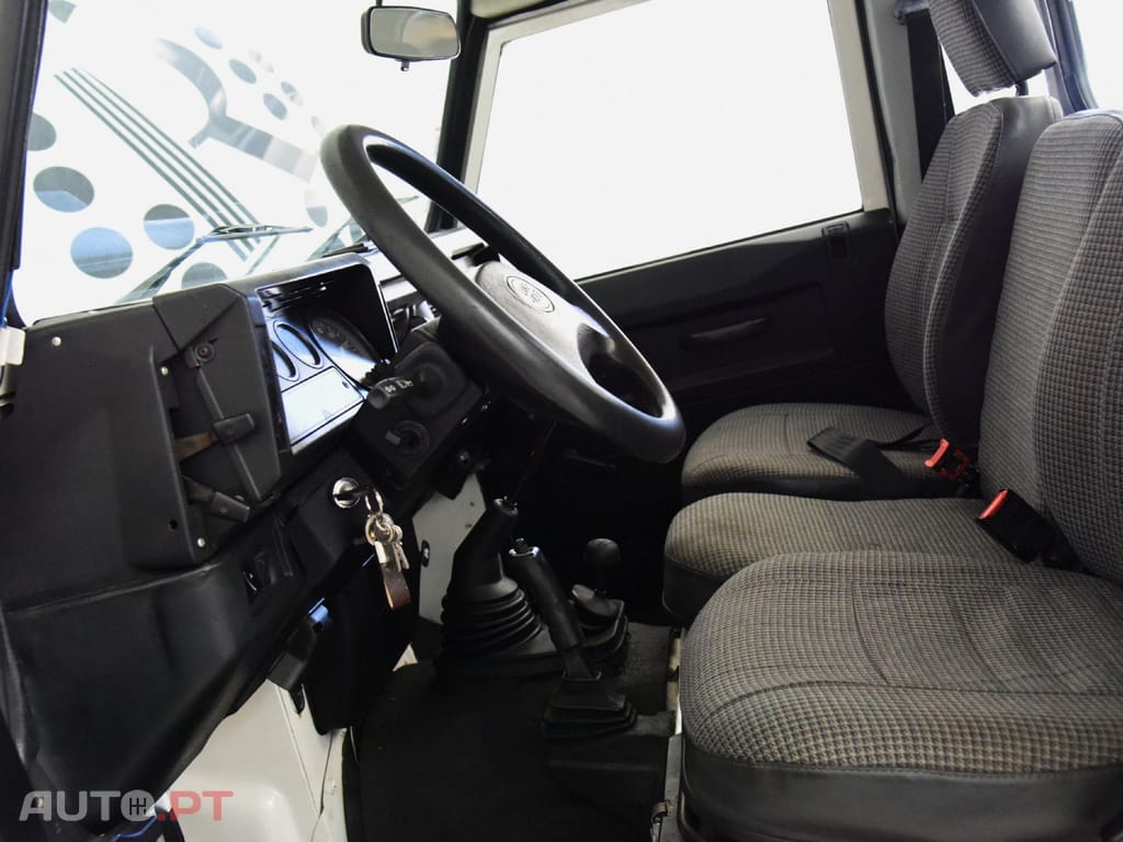 Land Rover Defender 110 PICK UP 2.5TDI 4x4