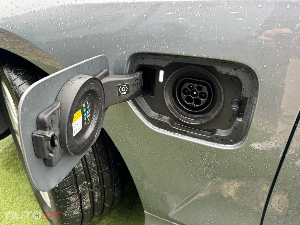 BMW 330 e Touring Corporate Edition Auto