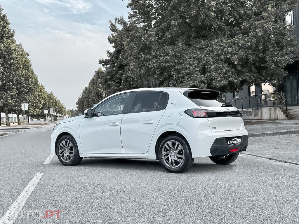 Peugeot 208 PureTech 100 Style