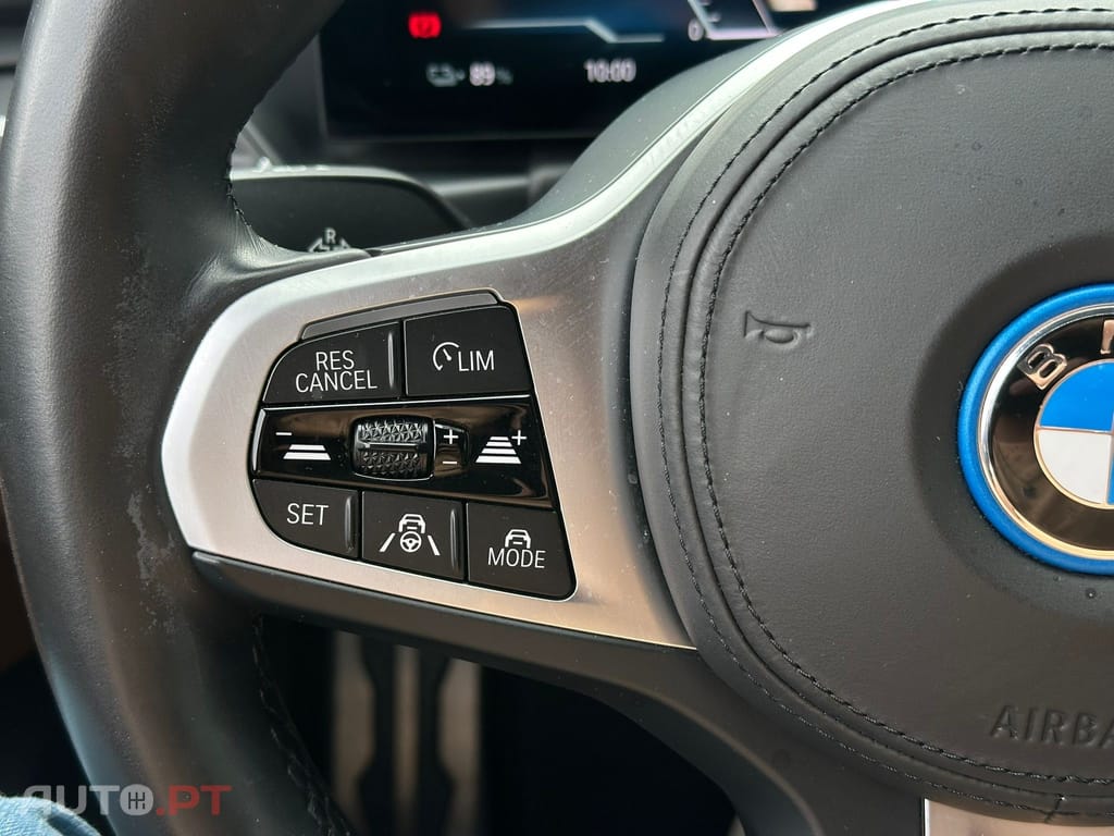 BMW i4 eDrive40 Pack Desportivo M Pro