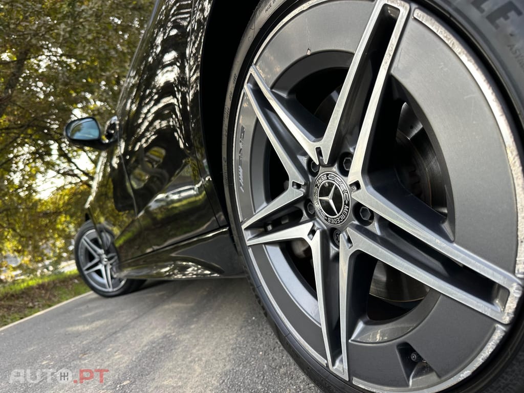 Mercedes-Benz C 300 e AMG Line