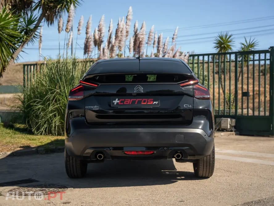 Citroen C4 PureTech 130 Stop&Start EAT8 SHINE
