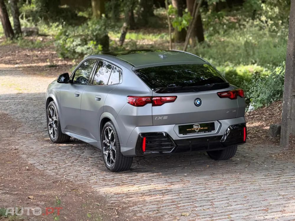 BMW iX2 xDrive30 Pack Desportivo M Pro