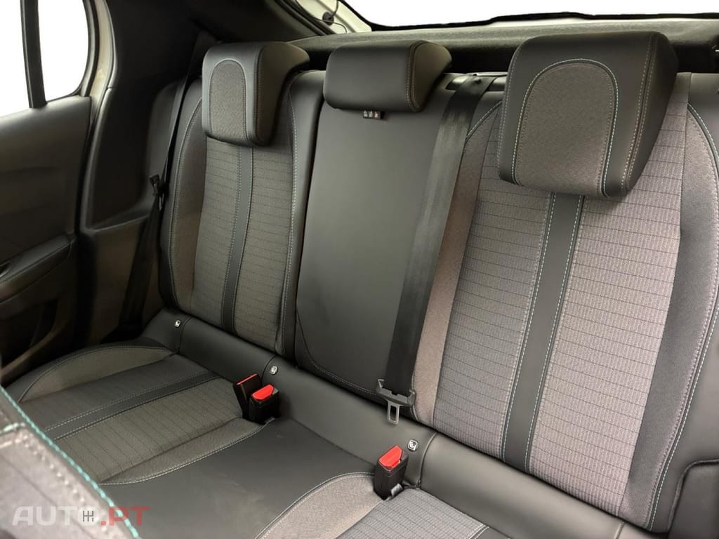 Peugeot E-208 50 kWh Allure