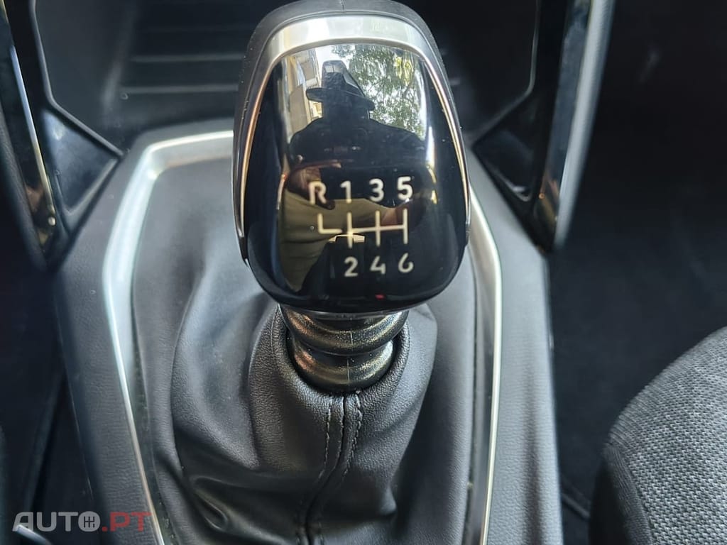 Peugeot 2008 1.2 PureTech Style