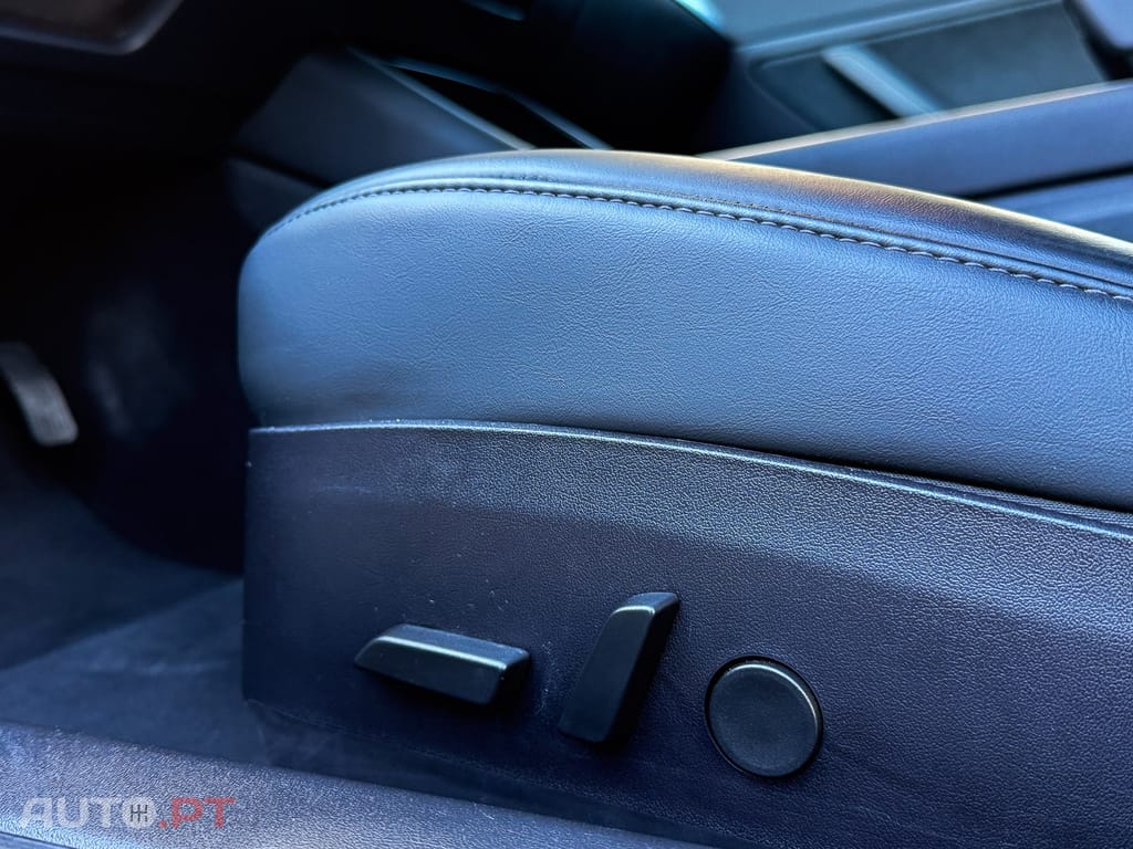 Tesla Model 3 Long-Range Dual Motor AWD