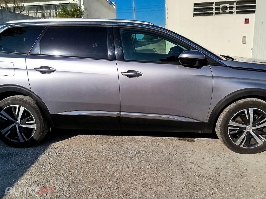 Peugeot 5008 Allure 1.6 BlueHDI 120Cv