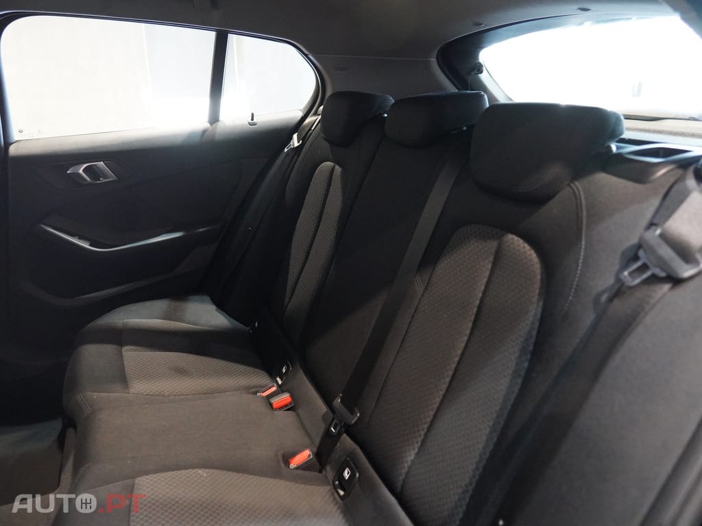 BMW 116 i Advantage